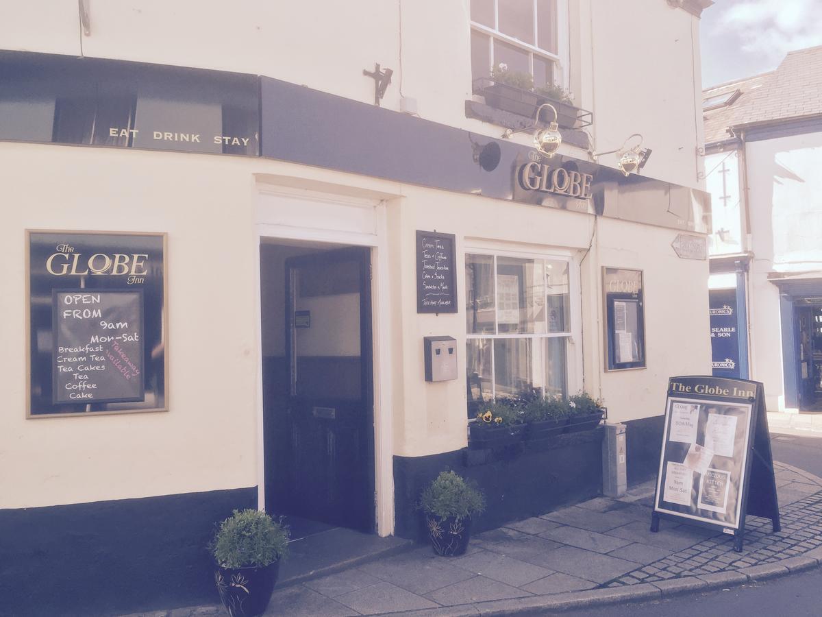 The Globe Inn Buckfastleigh Exterior photo